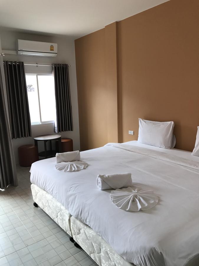 Khao Lak Good View Hotell Exteriör bild